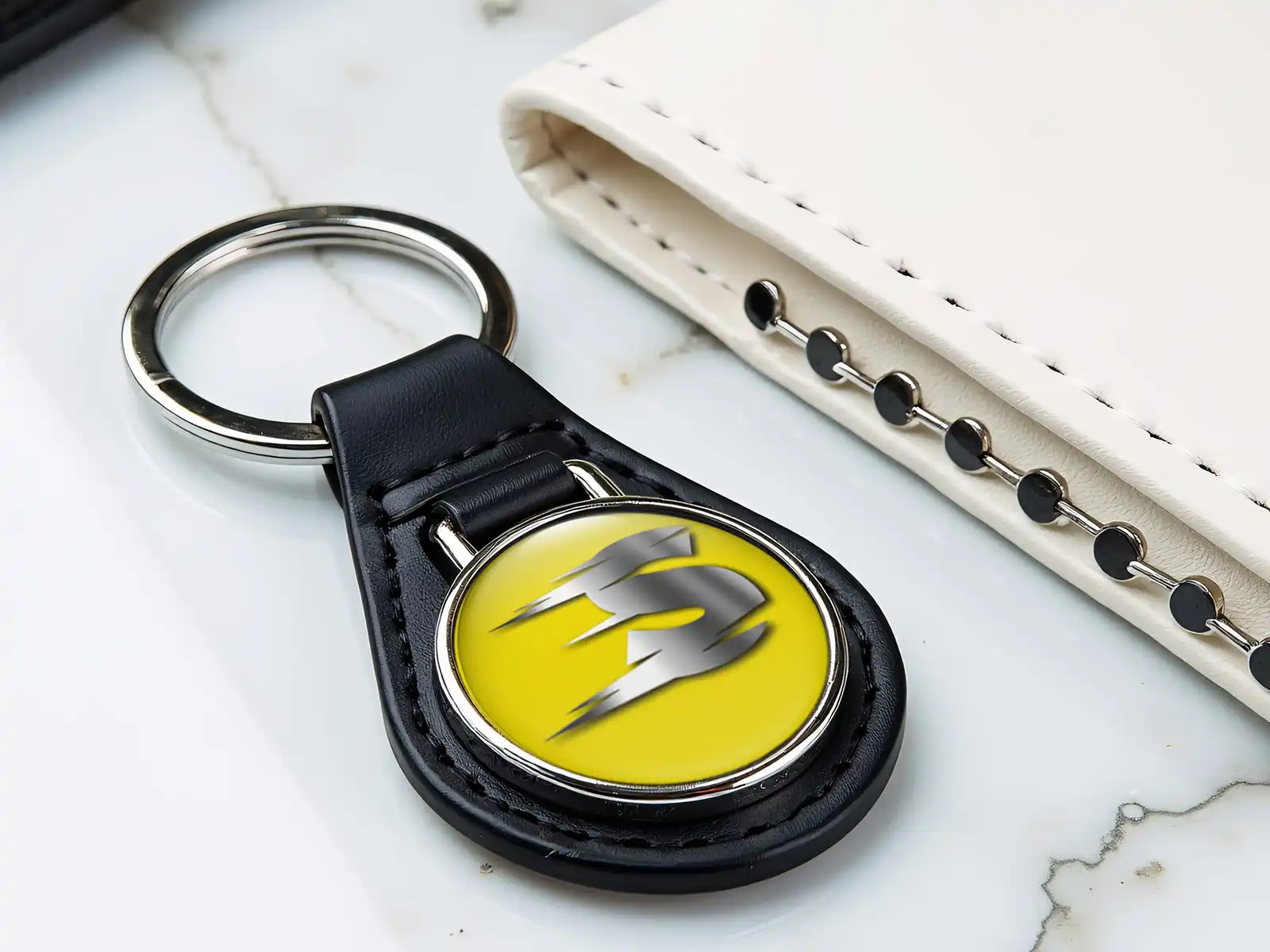 Leather Key Ring Holder Sturdy Glossy Sporty Design